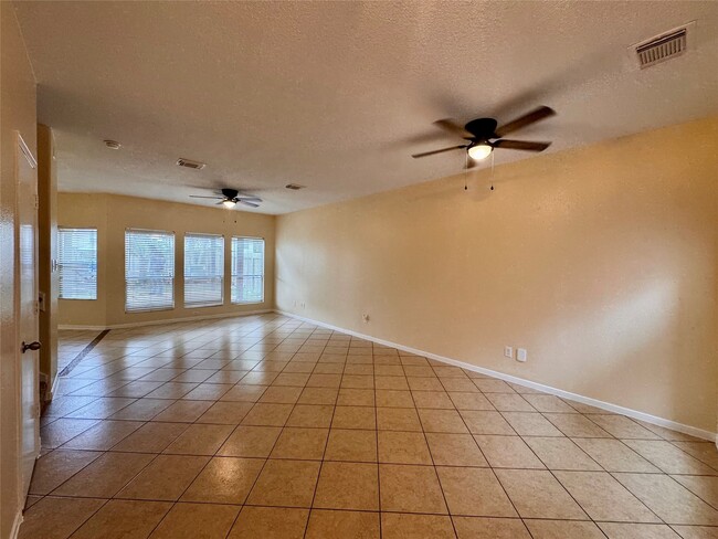 Foto del edificio - 12206 Beacon Tree Ct