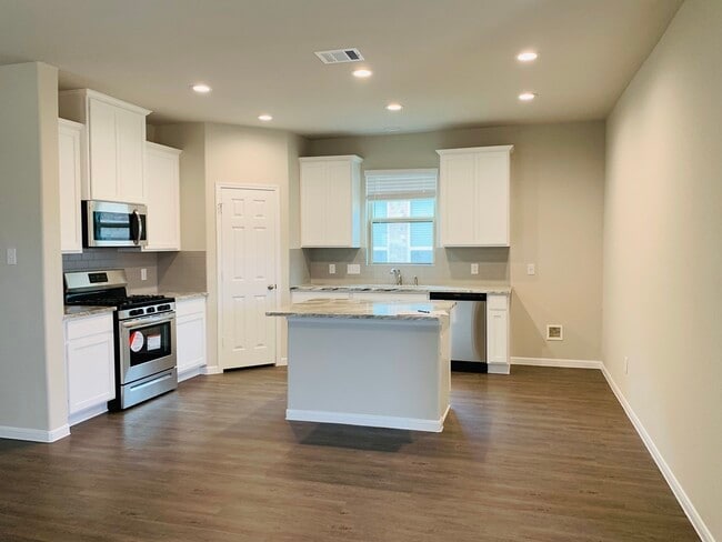 Building Photo - 17727 Chartertree Ln