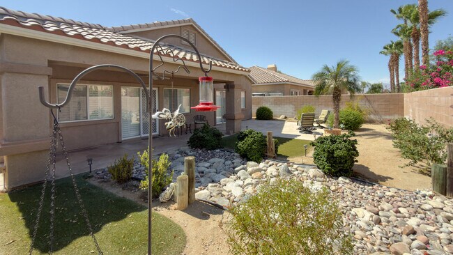 Foto del edificio - 45576 Whistler Ct