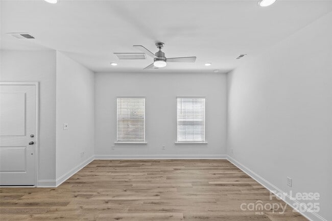 Foto del edificio - 4008 Crooked Spruce Ct