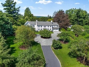 Building Photo - 42 Mamaroneck Rd