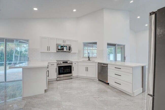 Foto del edificio - 10791 SW 10th Pl