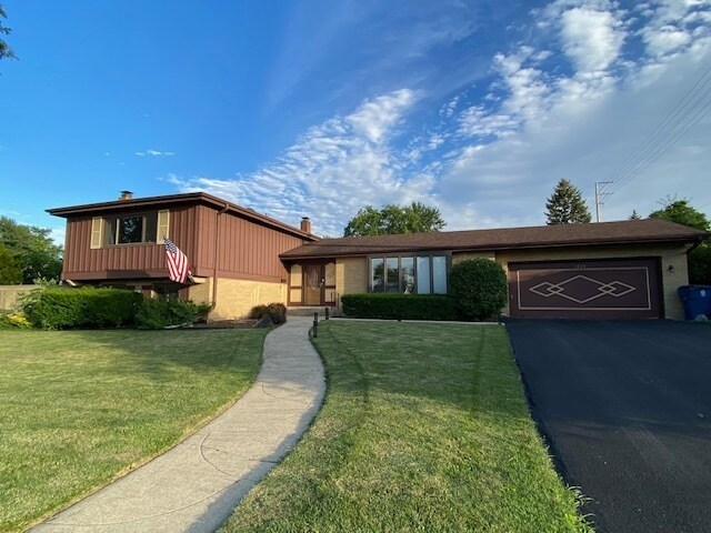 Foto principal - 1749 W Rampart Rd