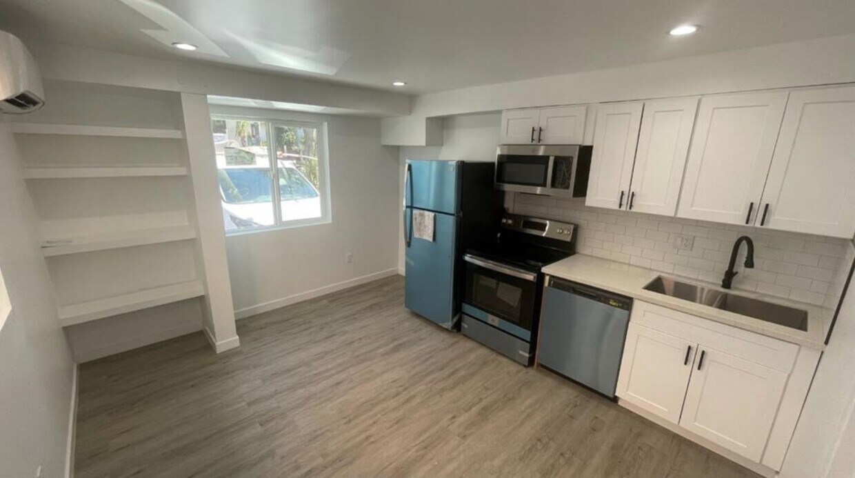 195 Apartments for Rent in Mid City, CA Westside Rentals