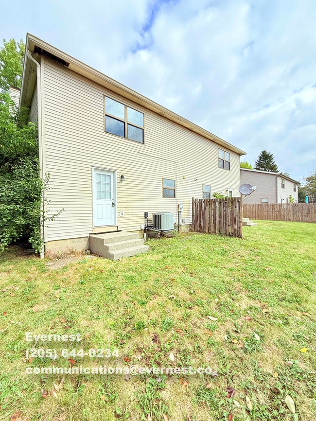 Building Photo - 1889 Laramie Dr