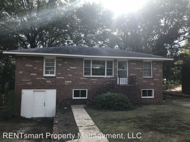Building Photo - 4 br, 1 bath House - 724 Turner Road