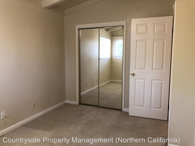 Building Photo - 3 br, 1 bath House - 1530 Echo Avenue