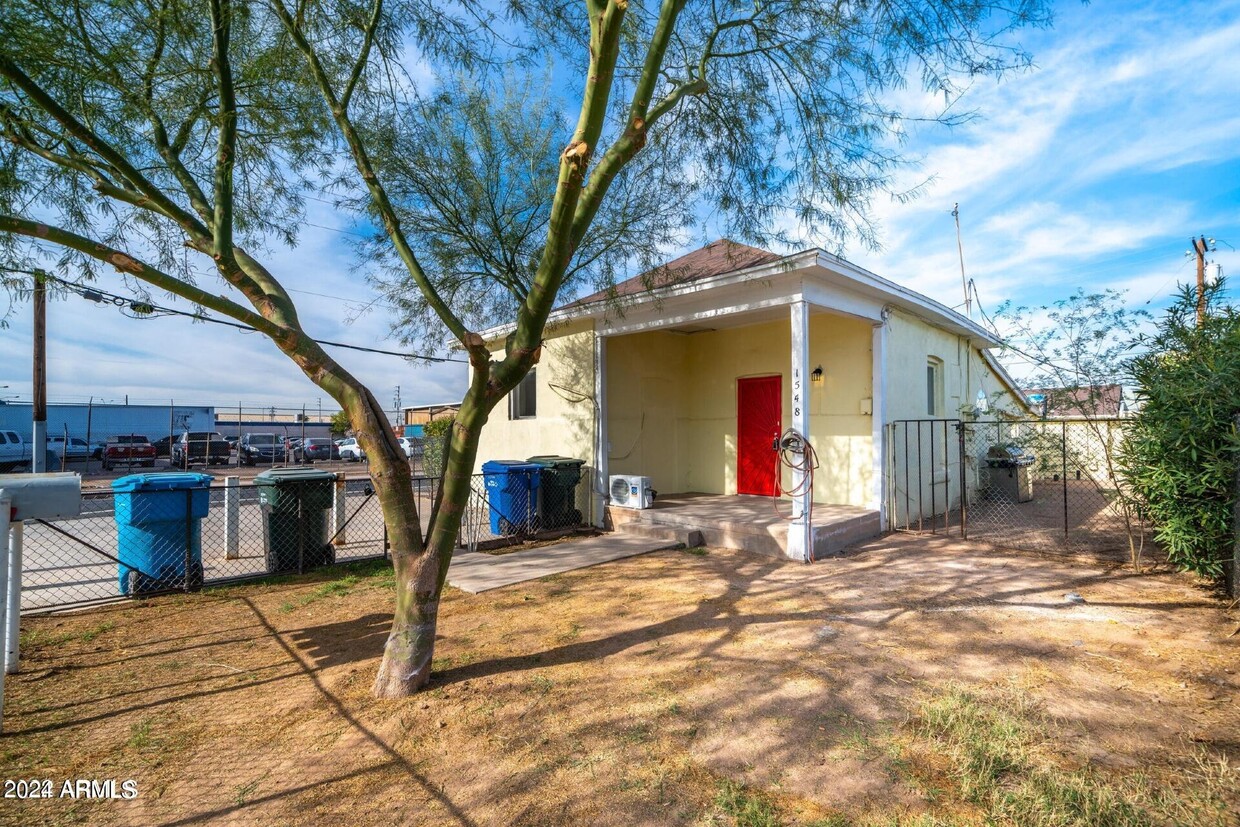 Primary Photo - 1548 W McKinley St