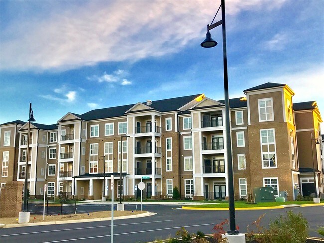 Foto del edificio - Abberly at Southpoint