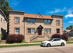 Building Photo - 517 Amy Ave