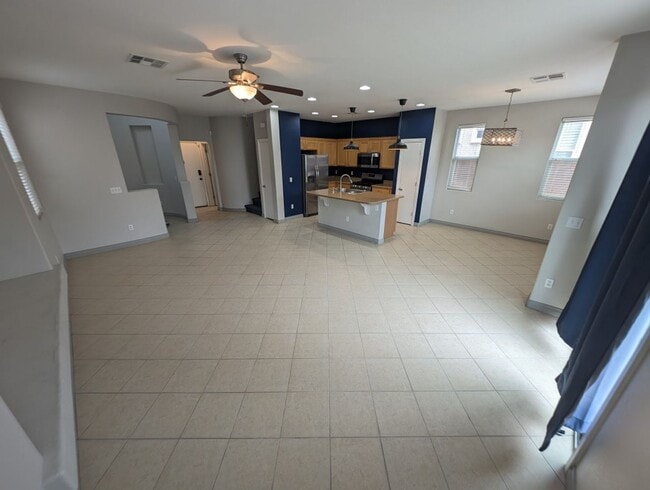 Foto del edificio - 7550 Morisset Ave