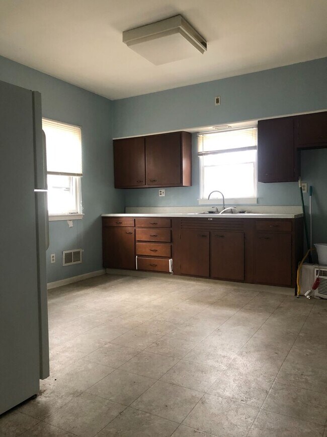 Foto del edificio - Cute 2 bedroom house next to park!