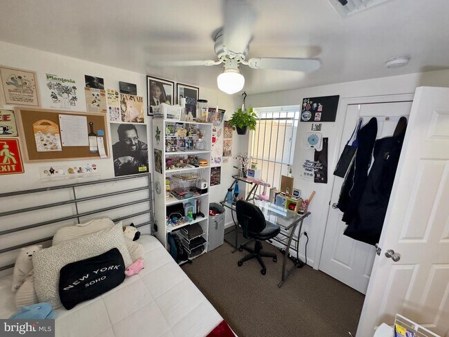 Foto del edificio - 1612 Willington St