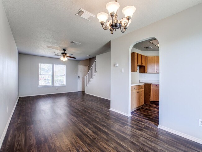 Foto del edificio - 9706 Highland Creek