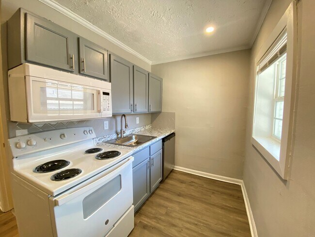 Foto del edificio - 136 Corbin St