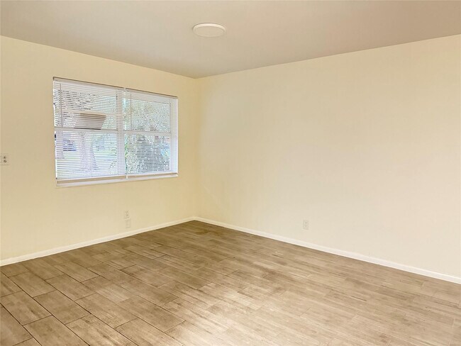 Building Photo - 9460 SW 52nd St