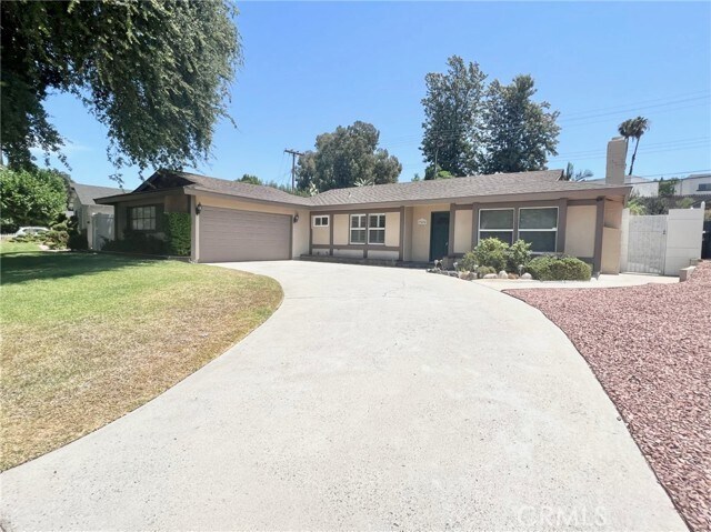 Primary Photo - 23604 Prospect Valley Dr