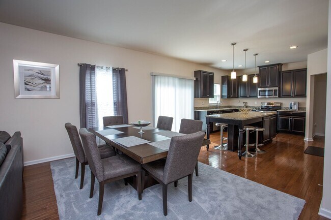 Foto del edificio - 7419 Wicks Rd Williamsburg VA 23188