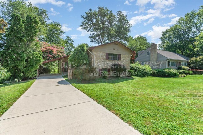 Foto del edificio - 2618 Stirrup Ln