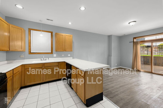 Foto del edificio - 2711 W Congress Pkwy