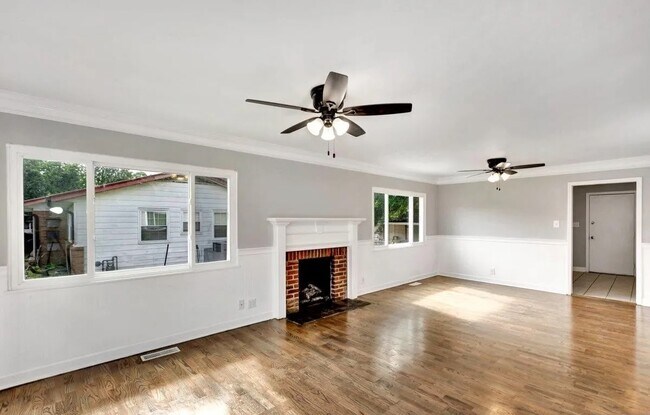 Foto del edificio - 4103 Toftoy Dr SW