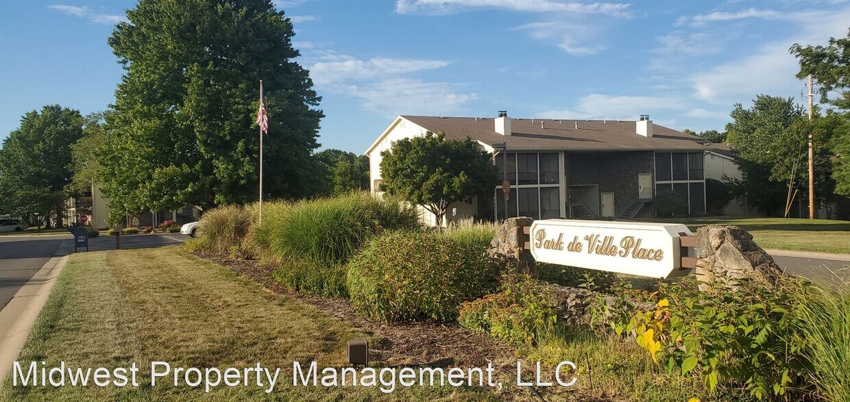 Primary Photo - 3 br, 2 bath House - 1206 Park DeVille Pl