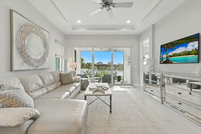 Foto del edificio - AZURE AT HACIENDA LAKES - 2 bedroom spacious valla