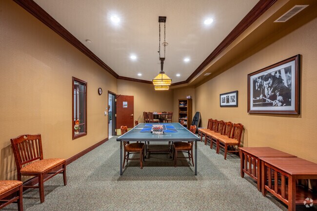 Sala de juegos - Lodge Apartments at Little Canada