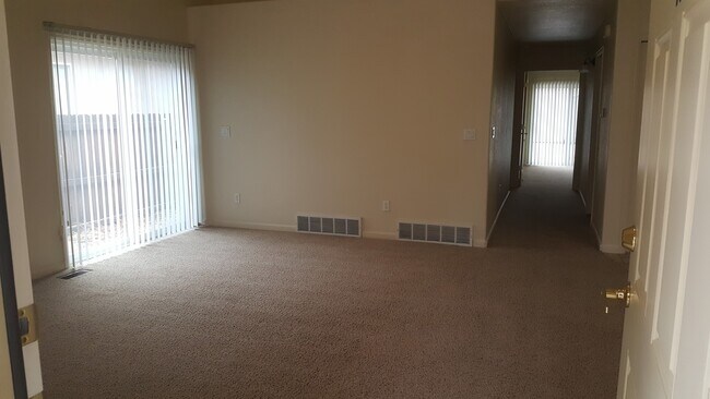 Foto del edificio - 925 S Meadow Ct