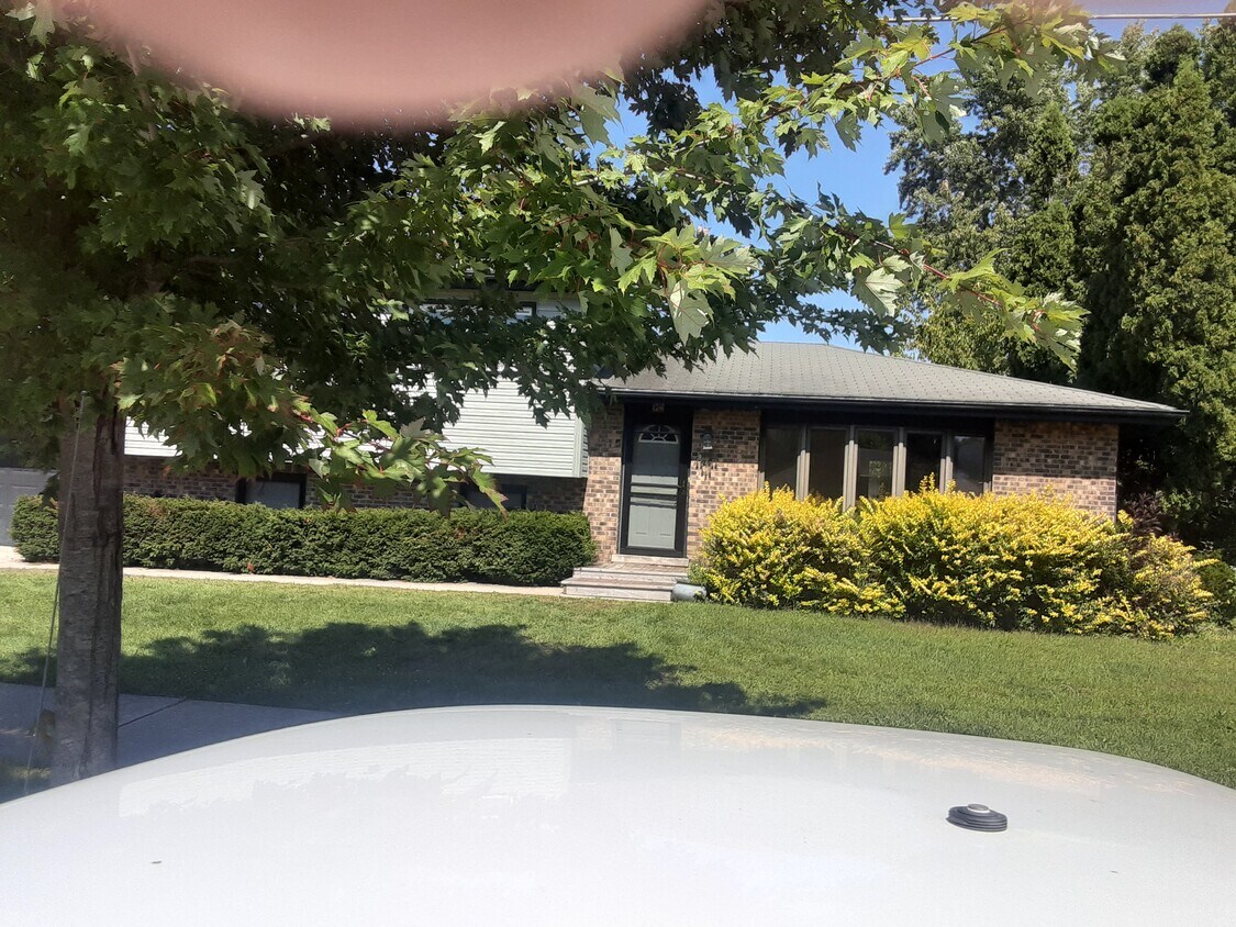 Foto principal - 6420 179th St