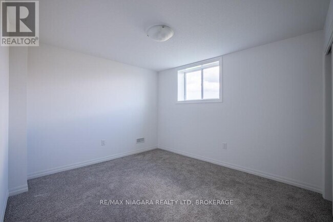 Photo du bâtiment - 158 Hillcrest Rd