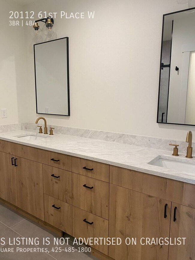 Foto del edificio - Brand New 3Bed/4 Bath Townhouse in Lynnwoo...