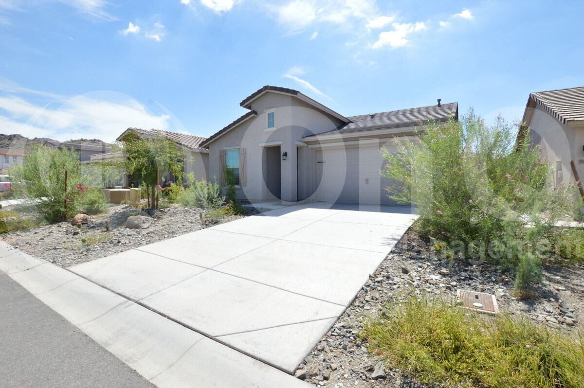 Foto principal - 9114 S 167th Dr