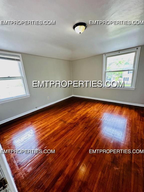 Building Photo - 2373 E 37th St