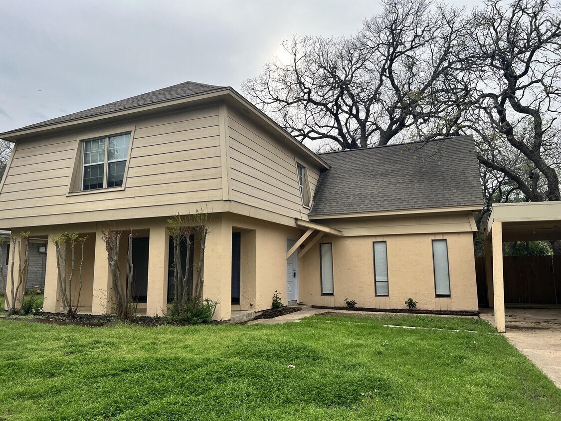 Foto principal - 5429 Prince Dr