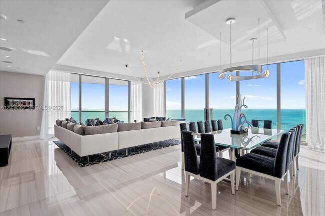 Foto del edificio - 17901 Collins Ave