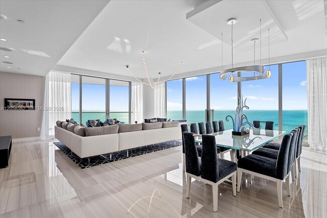 Building Photo - 17901 Collins Ave