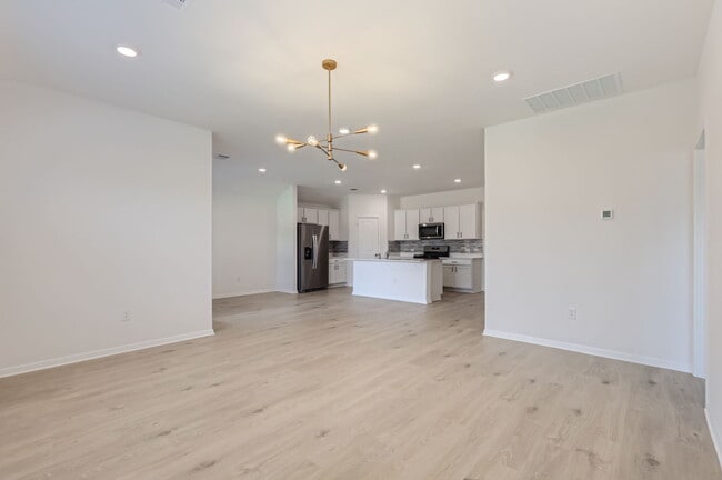 Foto del edificio - 2429 Hackamore Dr