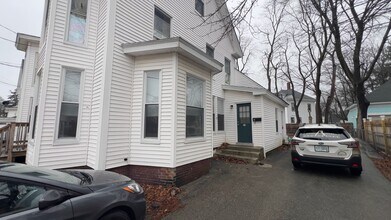 Building Photo - 19 Academy St