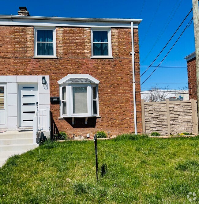 Chrysler Village Student Apartments for Rent Chicago, IL 1 Rentals