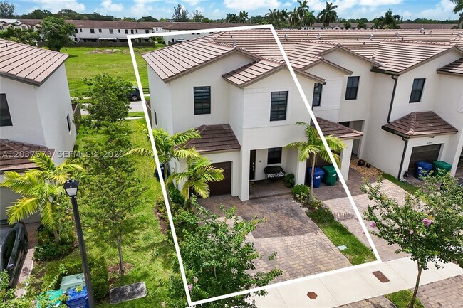 Foto del edificio - 23105 SW 128th Pl