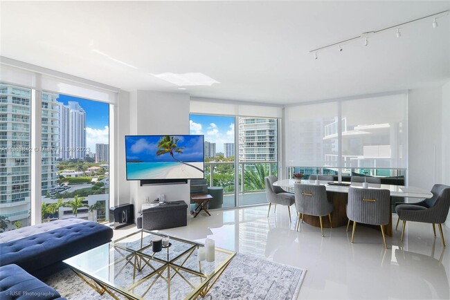 Foto del edificio - 250 Sunny Isles Blvd