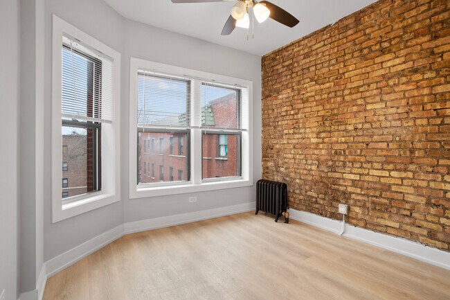 Foto del edificio - 1704 W Juneway Terrace