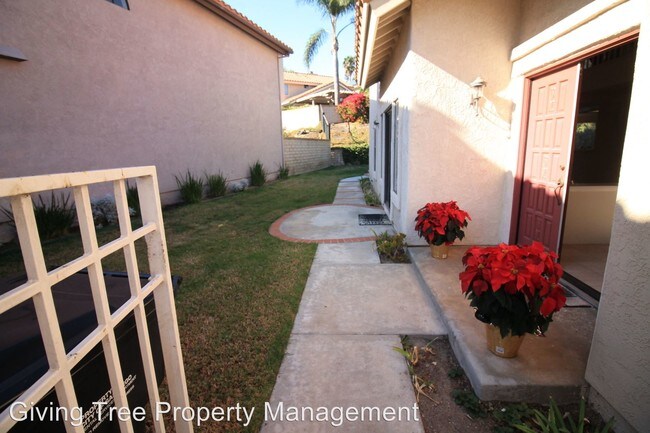 Building Photo - 4 br, 3 bath House - 13046 Candela Pl.