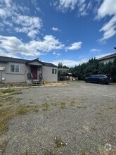 Building Photo - 703 E 18th Ave