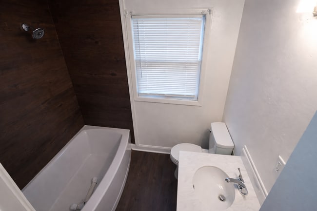 Building Photo - 134 Kirkwood Cir