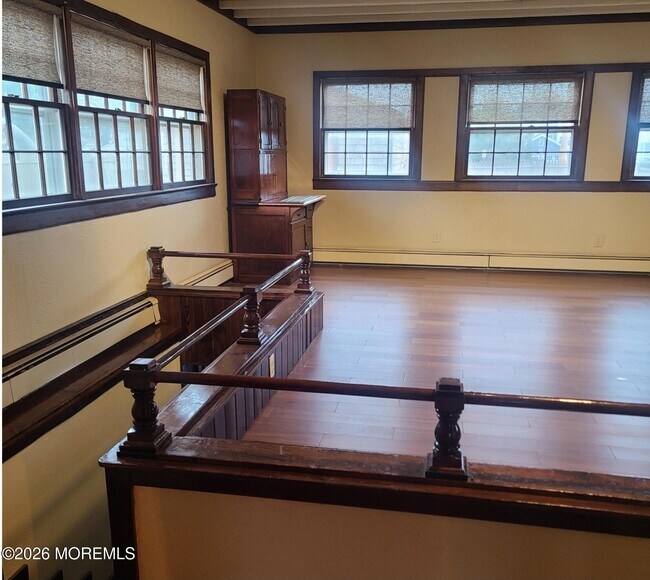 Foto del edificio - 634 Point Ave