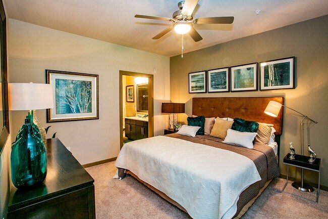 Foto del edificio - Save Up to $700 – Move-In Special!