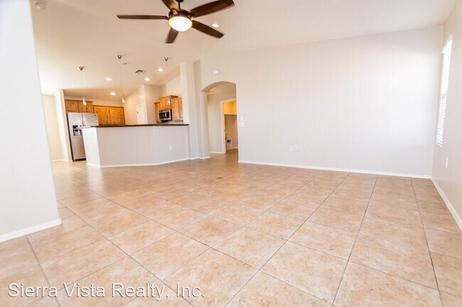 Building Photo - 4 br, 2 bath House - 4685 Big Bend St