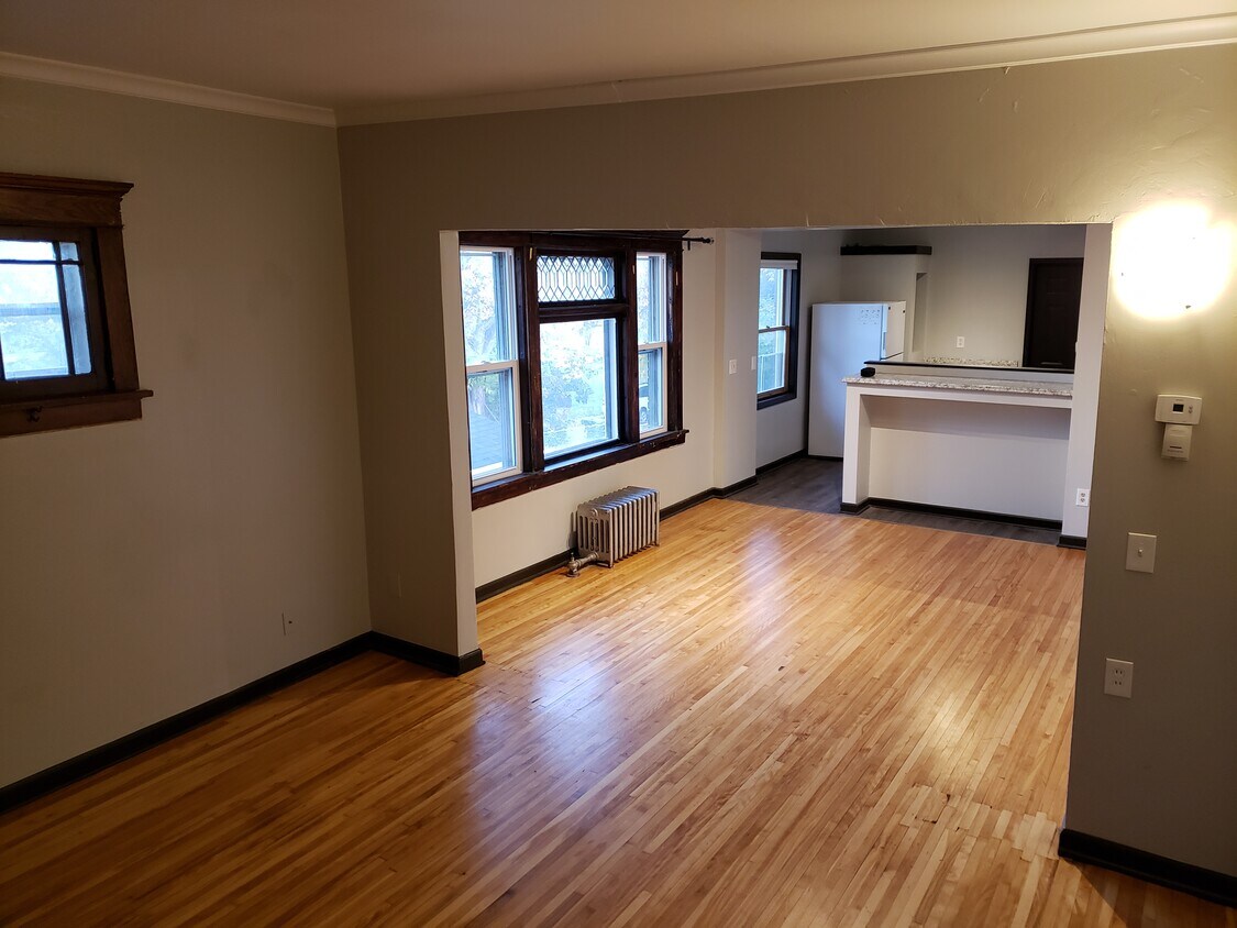 Primary Photo - 2215 4th Avenue N